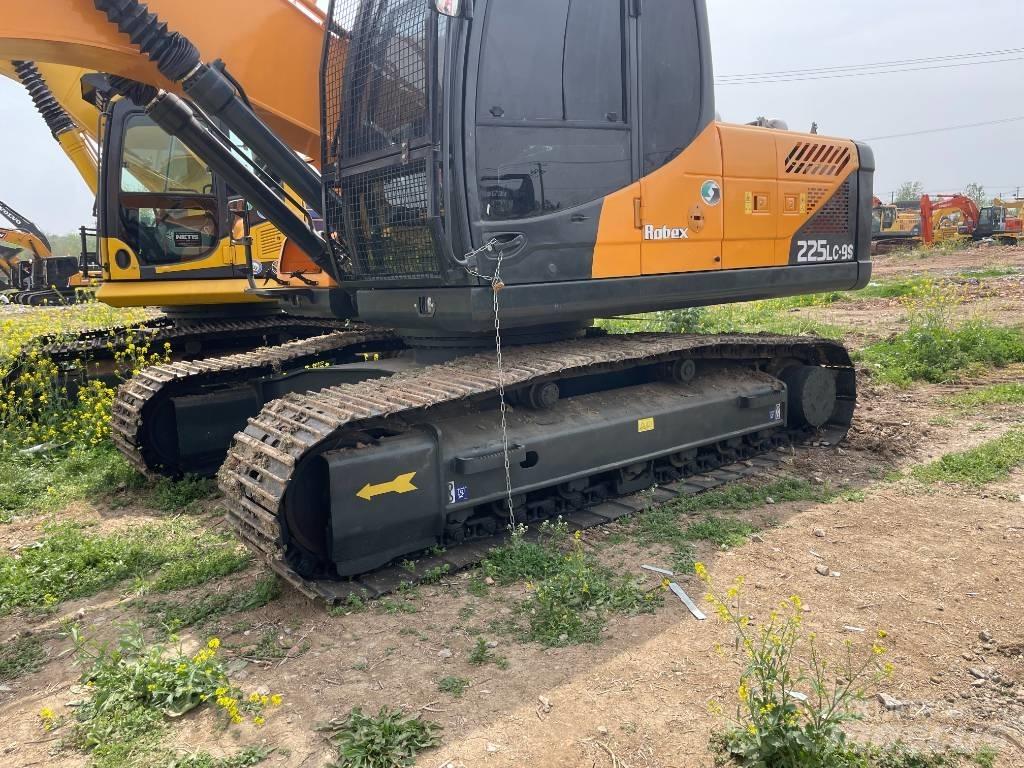 Hyundai 220LC-9S Vikšriniai ekskavatoriai