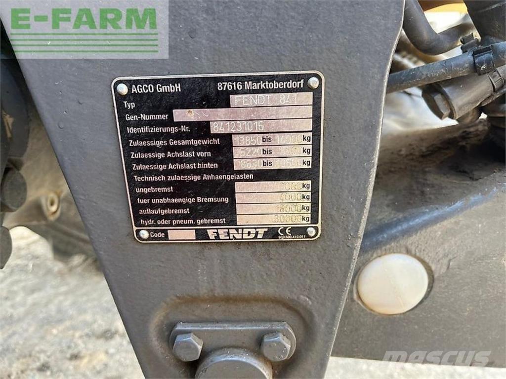 Fendt 826 vario Traktoriai