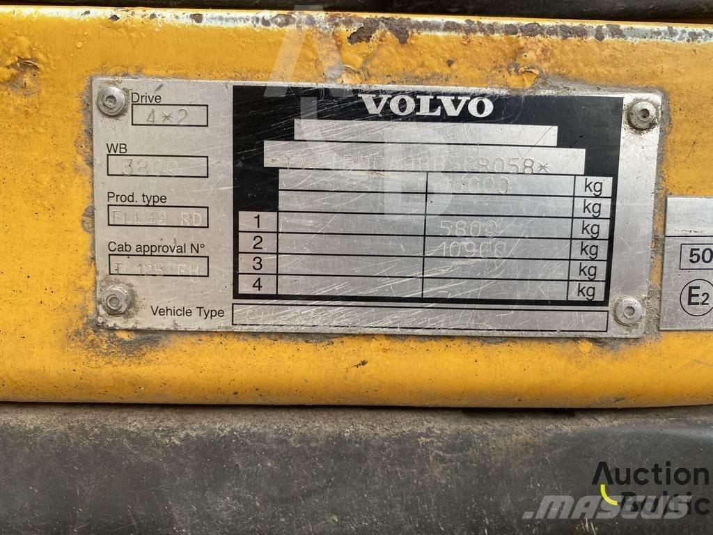 Volvo FL 240 4x2 Savivarčių priekabų vilkikai