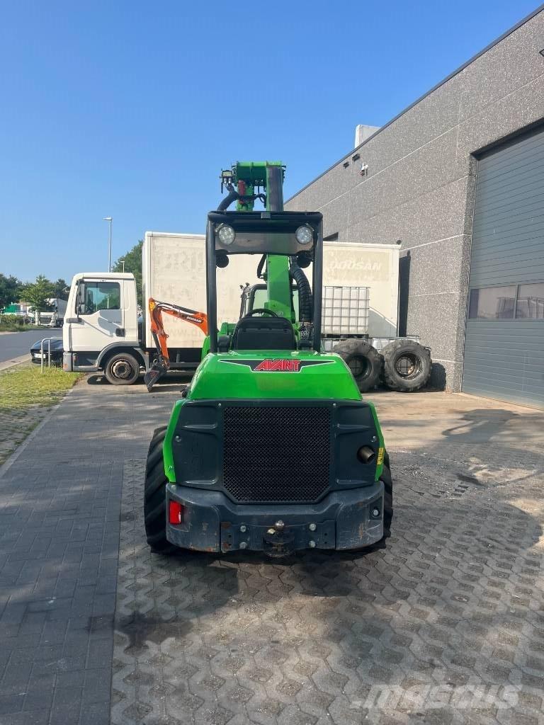 Avant 860 i Mini krautuvai