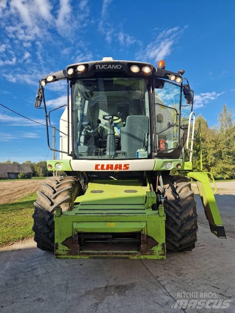 CLAAS Tucano 320 Derliaus nuėmimo kombainai