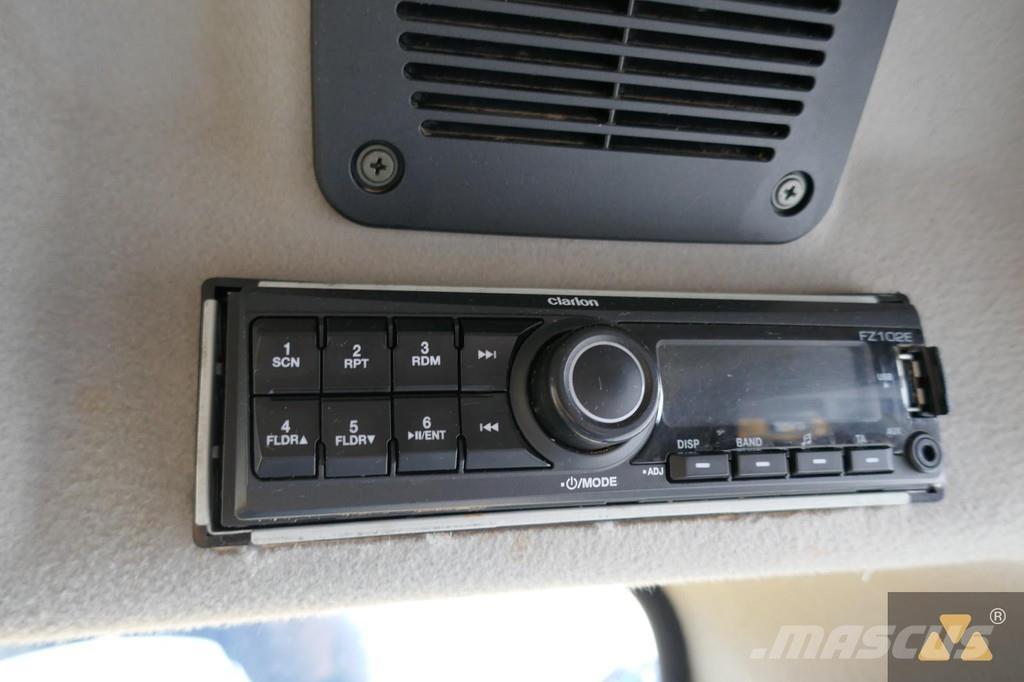 CAT 320FL Vikšriniai ekskavatoriai