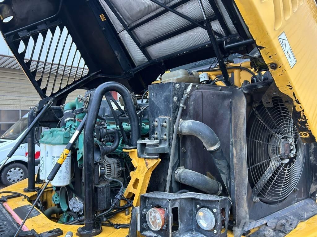 Volvo A 25 D Karjeriniai savivarčiai