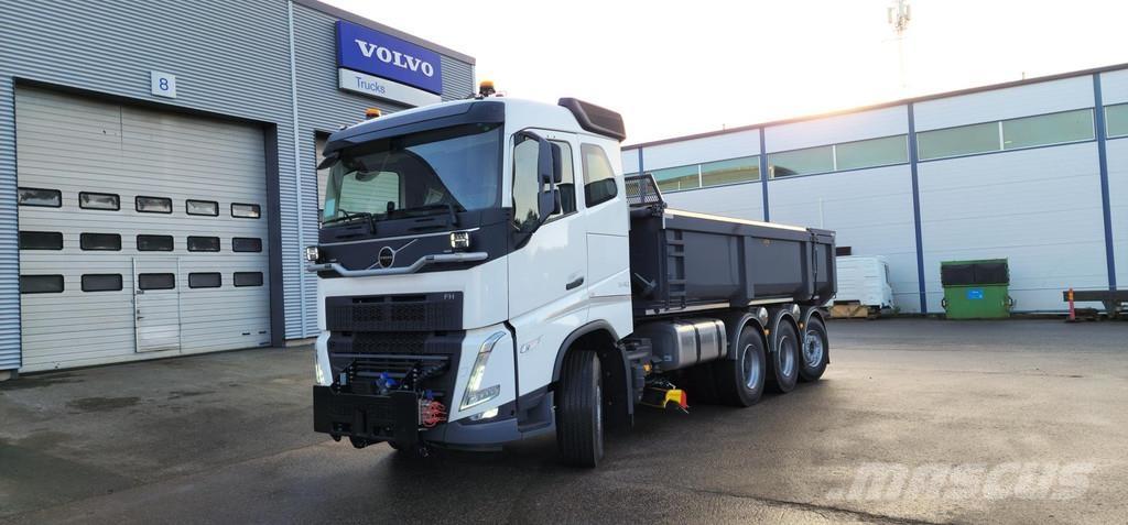 Volvo FH Savivarčių priekabų vilkikai