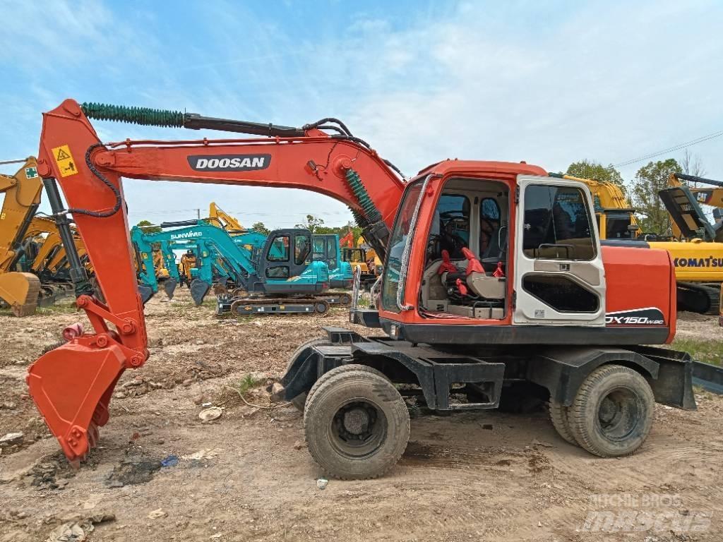 Doosan DH 150 W-7 Vikšriniai ekskavatoriai