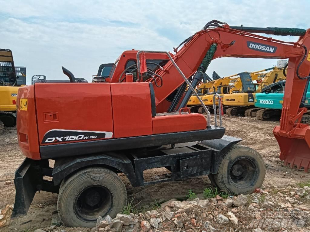 Doosan DH 150 W-7 Vikšriniai ekskavatoriai