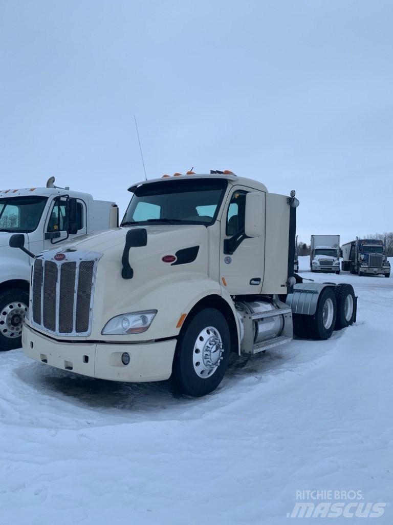 Peterbilt 579 Naudoti vilkikai