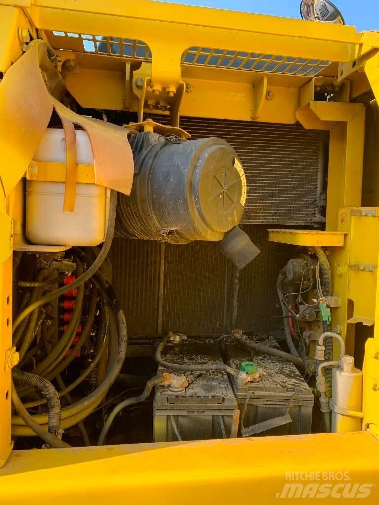 Komatsu PC 130 Vikšriniai ekskavatoriai