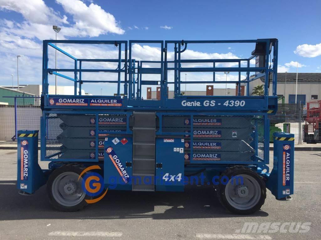 Genie GS 4390 Žirkliniai keltuvai