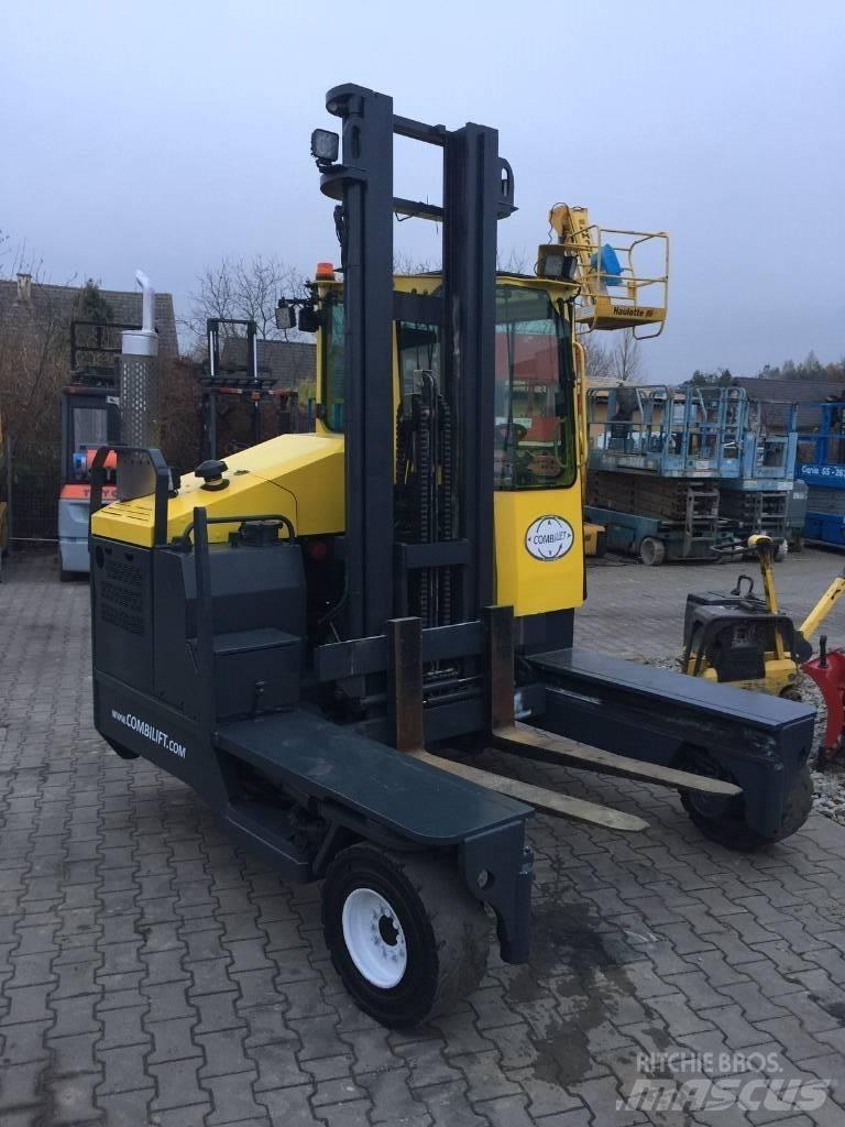 Combilift C5000XL Šakiniai krautuvai su privažiavimu iš visų keturių pusių