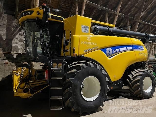 New Holland CR 10.90 Derliaus nuėmimo kombainai