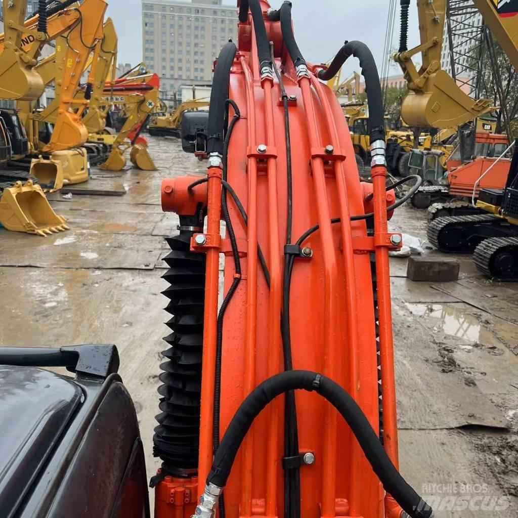 Hitachi ZX 120 Vikšriniai ekskavatoriai