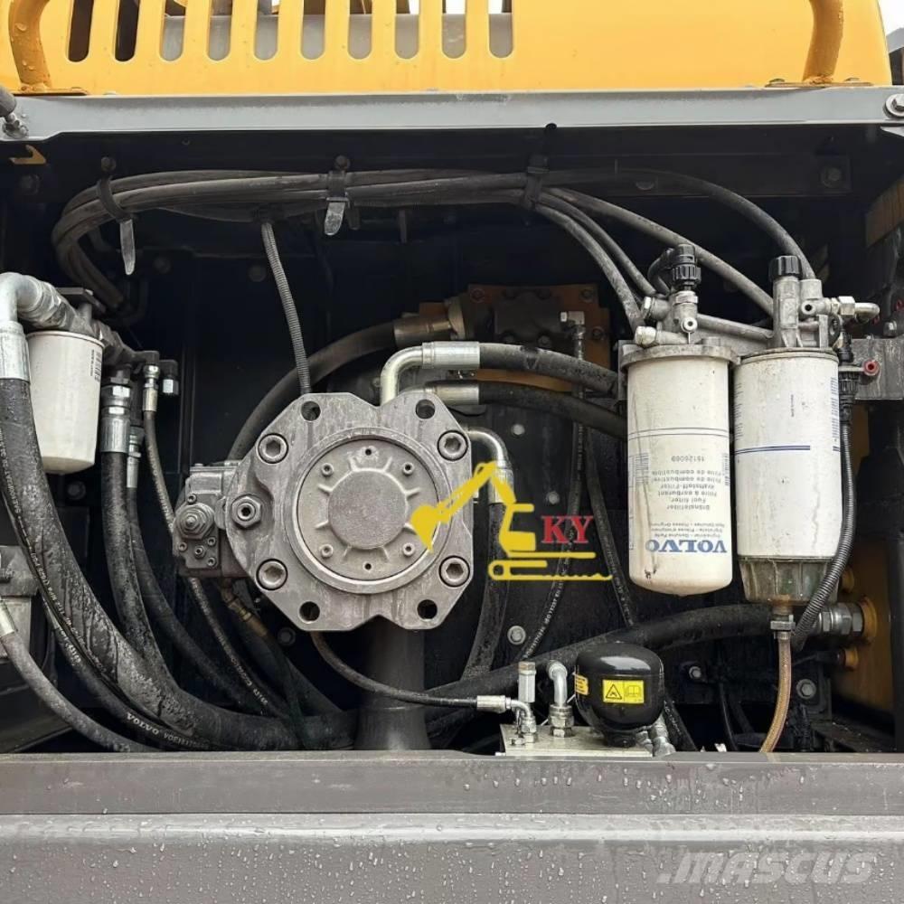 Volvo 380D Vikšriniai ekskavatoriai