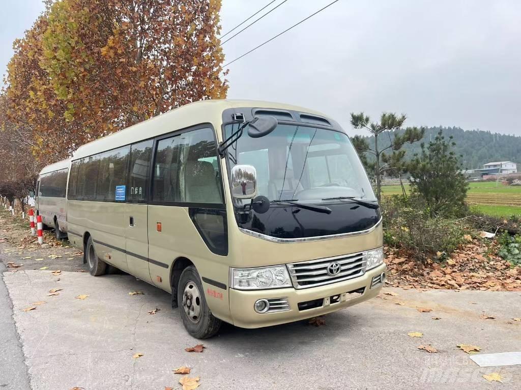 Toyota Coaster Tarpmiestiniai autobusai