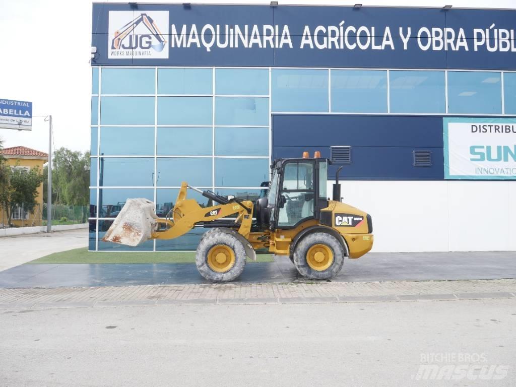CAT 908 H Naudoti ratiniai krautuvai