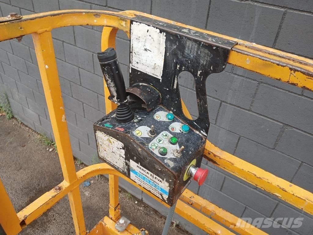 Haulotte Compact 12 Žirkliniai keltuvai