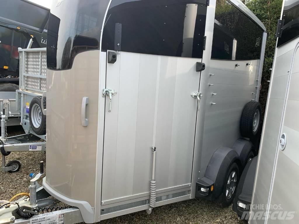 Ifor Williams HBX506 Gyvulių pervežimo priekabos