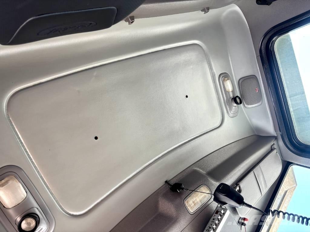 Peterbilt 367 Naudoti vilkikai