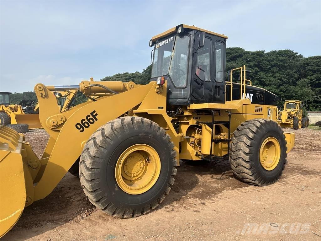 CAT 966F Naudoti ratiniai krautuvai