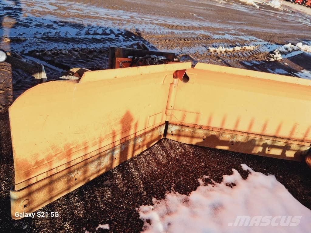 Pronar PUV 2800    OP26 Sniego peiliai ir valytuvai