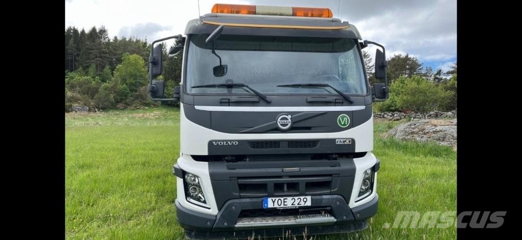 Volvo VOLVO FMX 8*4 Savivarčių priekabų vilkikai