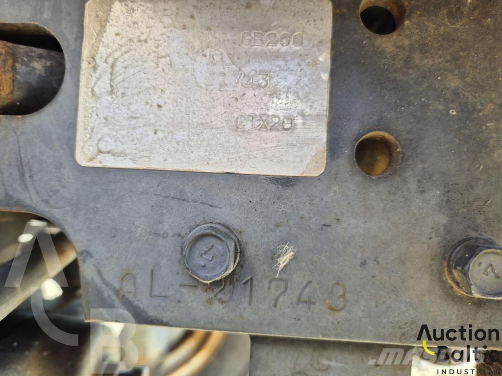 Hitachi CTX20 Traktoriai