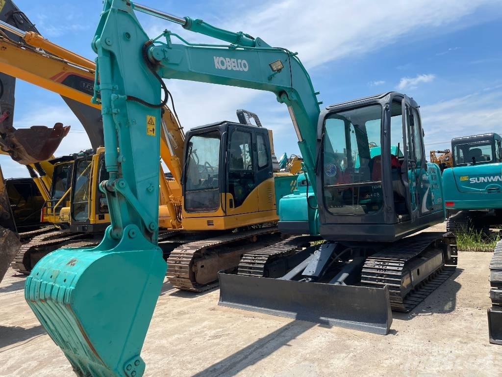 Kobelco SK 75 Vidutinės galios ekskavatoriai 7-12 t
