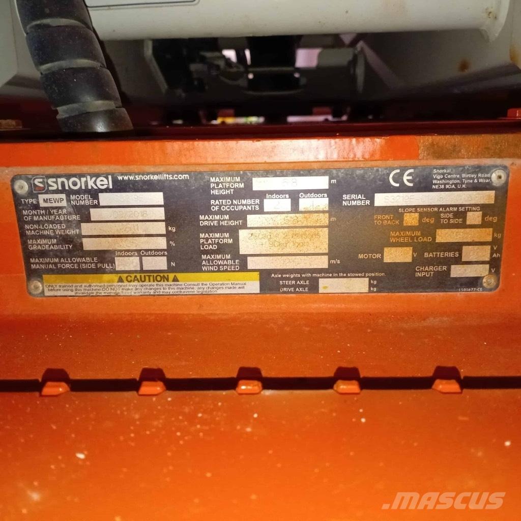 Snorkel S 3219 E Žirkliniai keltuvai