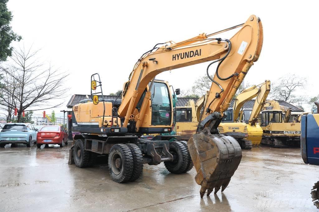 Hyundai 150W-9 Ratiniai ekskavatoriai