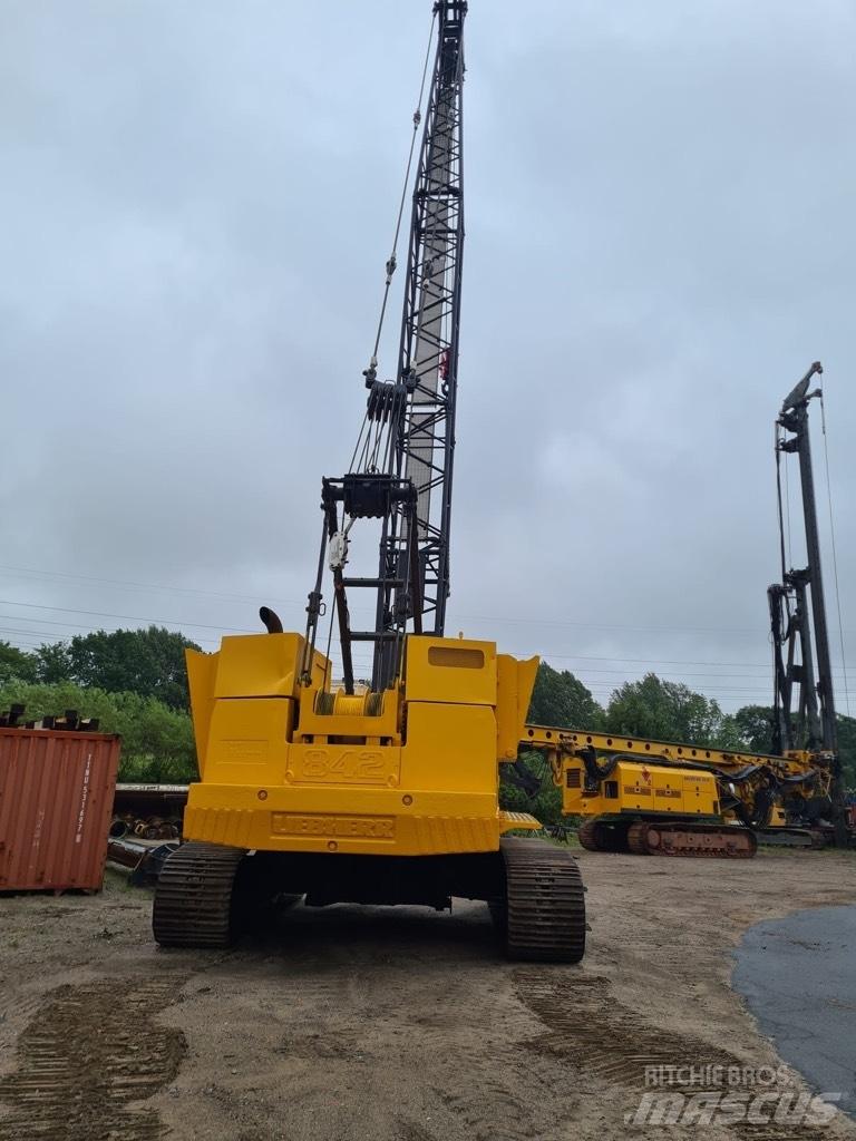 Liebherr HS 842 HD Vikšriniai kranai
