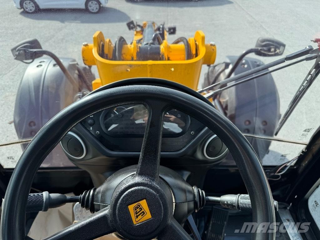 JCB TM 320 S Naudoti ratiniai krautuvai