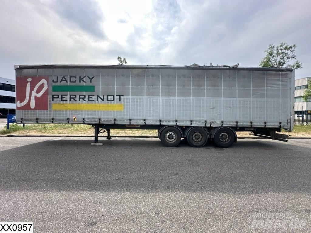 Fruehauf Tautliner Tentinės puspriekabės