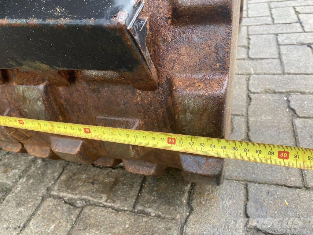 Dynapac LP 850 Porinių būgnų volai