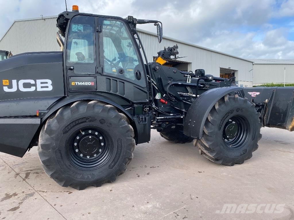 JCB TM420s Teleskopiniai krautuvai žemės ūkiui