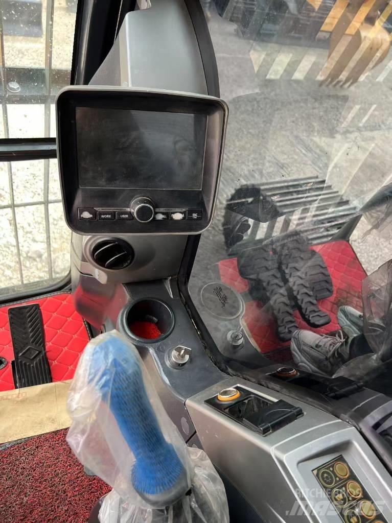 Hyundai R305LC-9T Vikšriniai ekskavatoriai