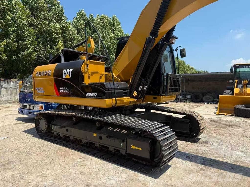 CAT 320 D Vikšriniai ekskavatoriai