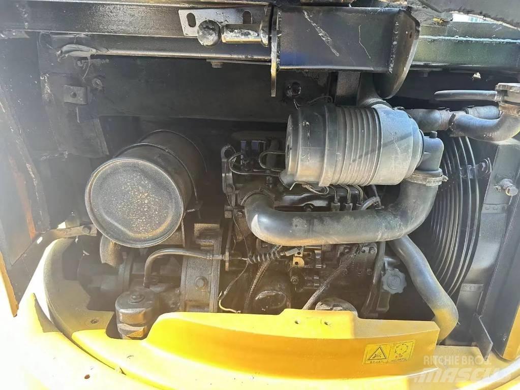 CAT 303CR Vikšriniai ekskavatoriai