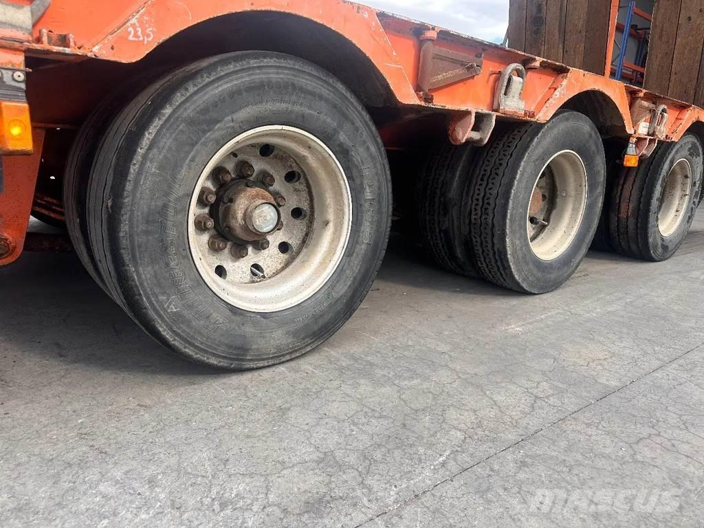 Kaiser S4503F Žemo iškrovimo puspriekabės