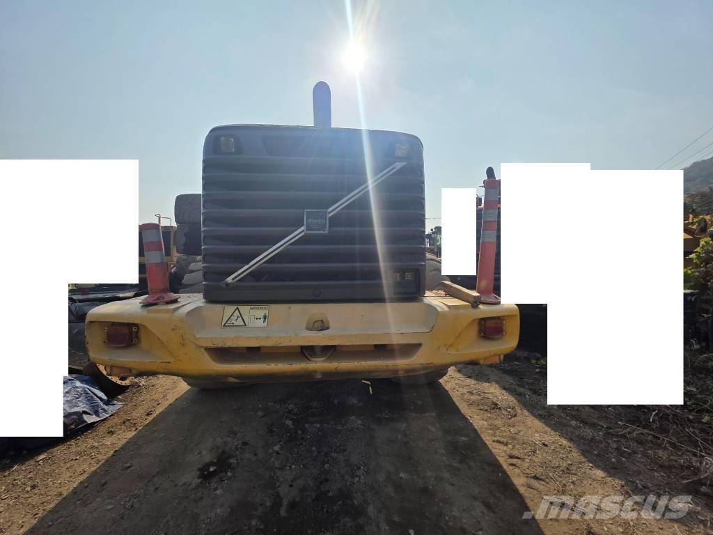 Volvo L 150 E Naudoti ratiniai krautuvai