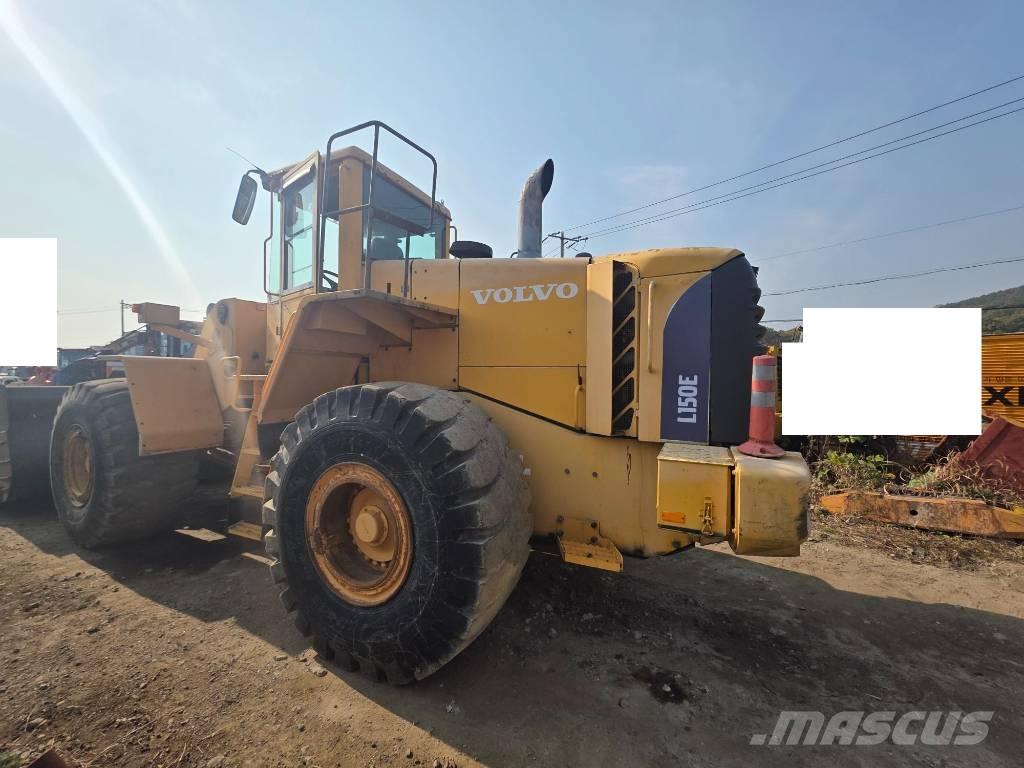 Volvo L 150 E Naudoti ratiniai krautuvai