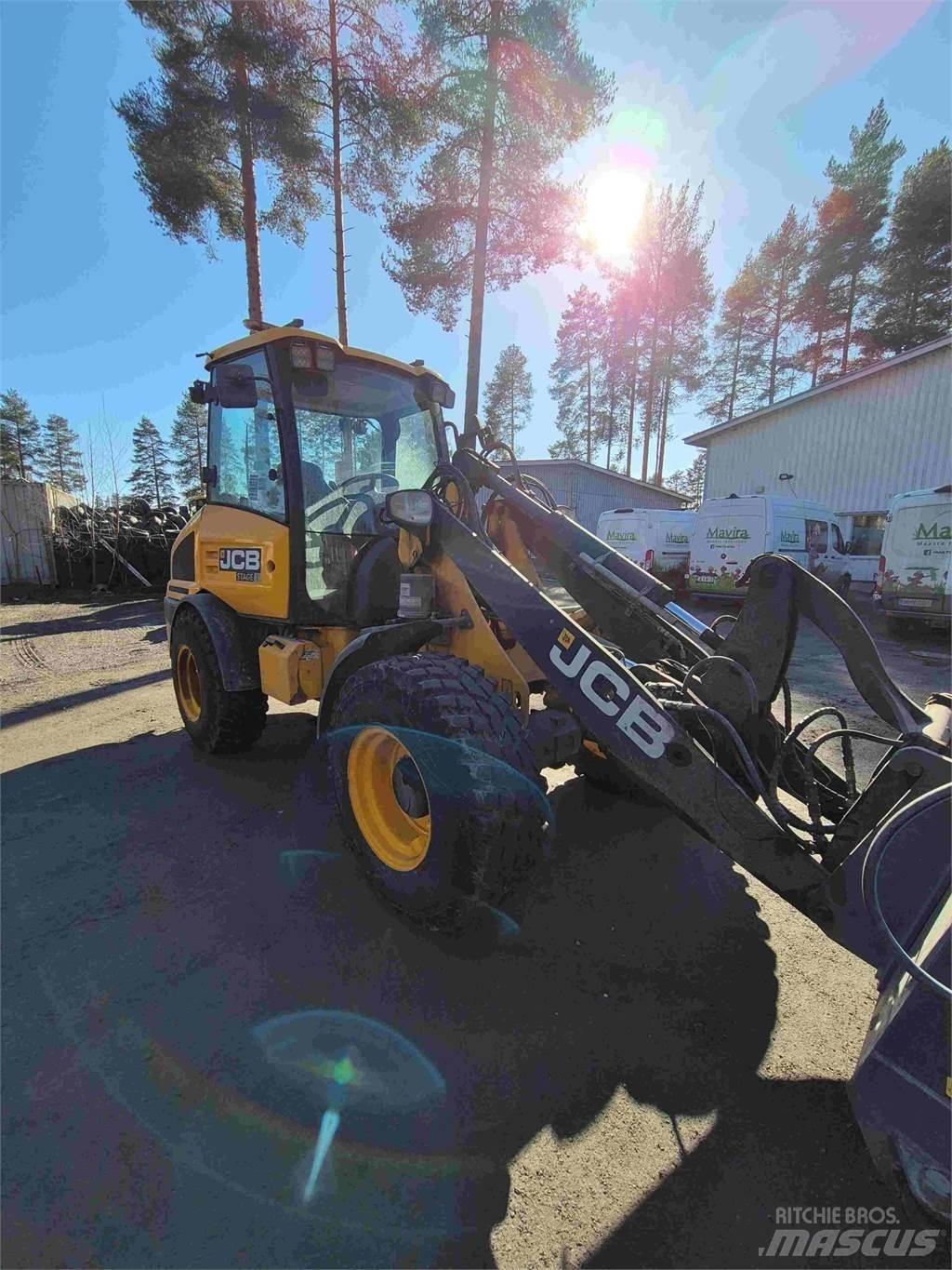 JCB 407 Naudoti ratiniai krautuvai