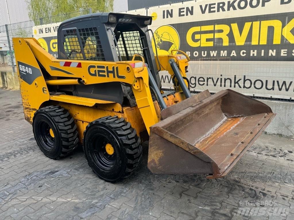 Gehl 6640 Krautuvai su šoniniu pasukimu