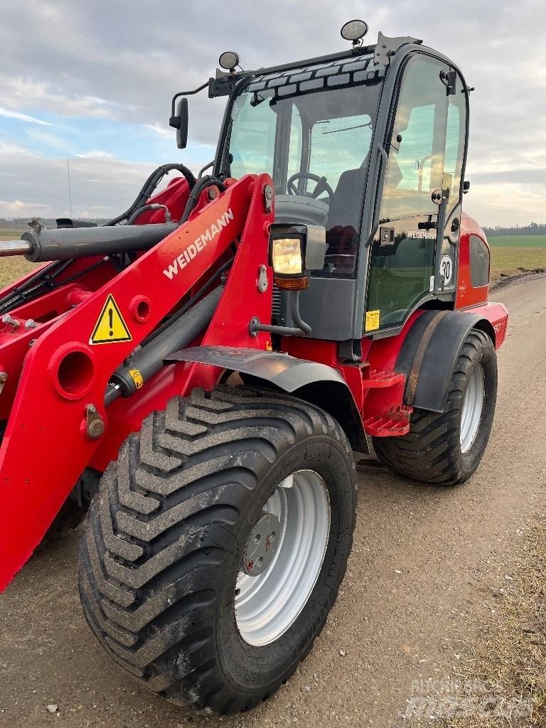 Weidemann 5080 Teleskopiniai krautuvai žemės ūkiui