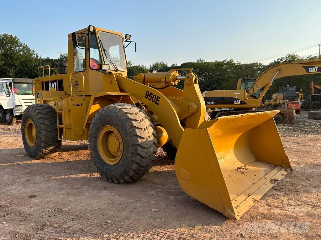 CAT 950E Naudoti ratiniai krautuvai