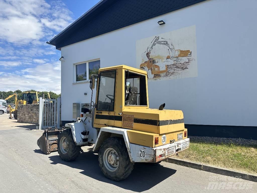 Schaeff SKL 832 Naudoti ratiniai krautuvai
