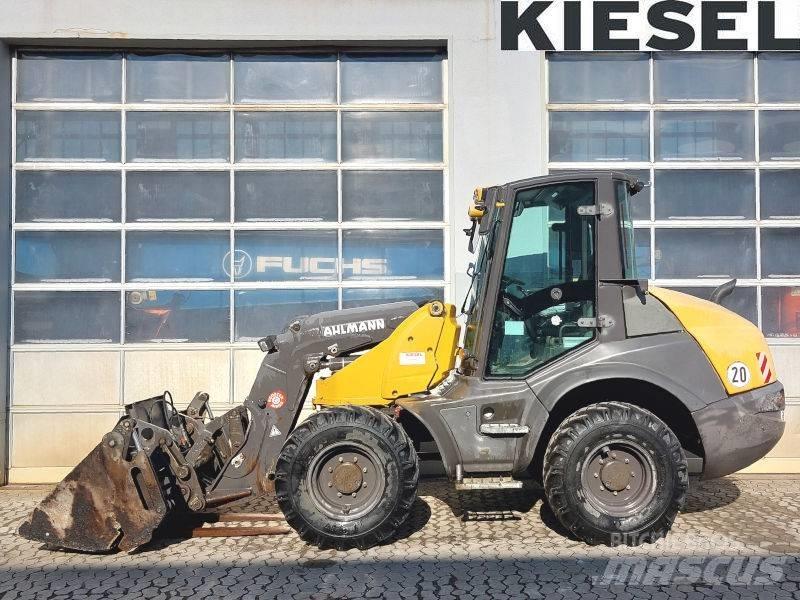 Ahlmann AS 900 Naudoti ratiniai krautuvai