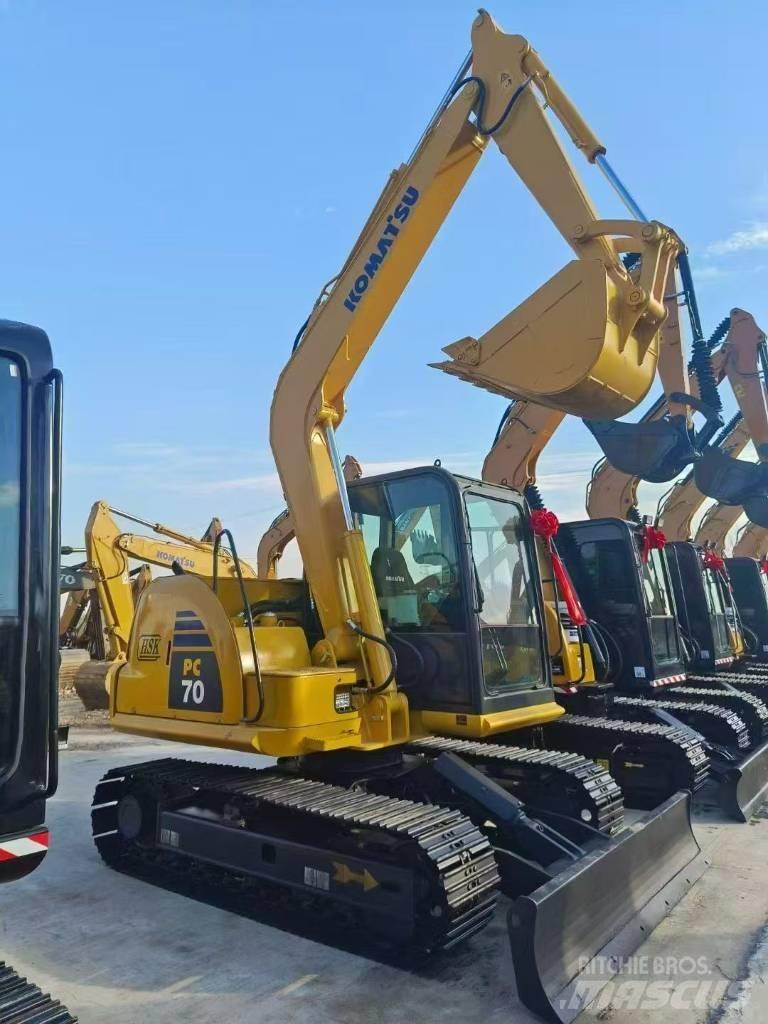 Komatsu 70 Vikšriniai ekskavatoriai