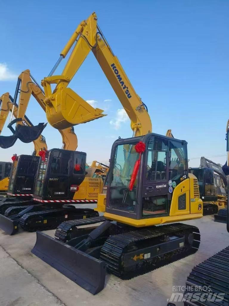 Komatsu 70 Vikšriniai ekskavatoriai