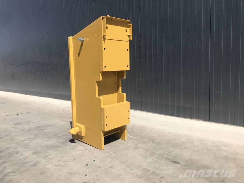 CAT 140H Kiti naudoti statybos komponentai