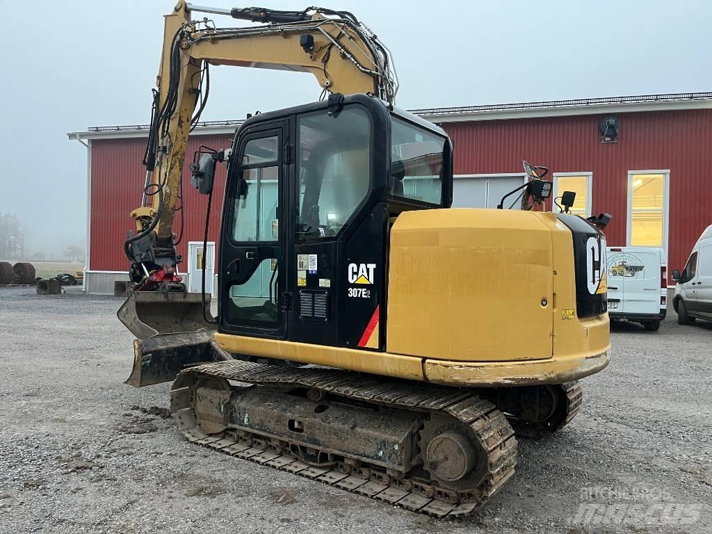 CAT 307 E2 Vidutinės galios ekskavatoriai 7-12 t